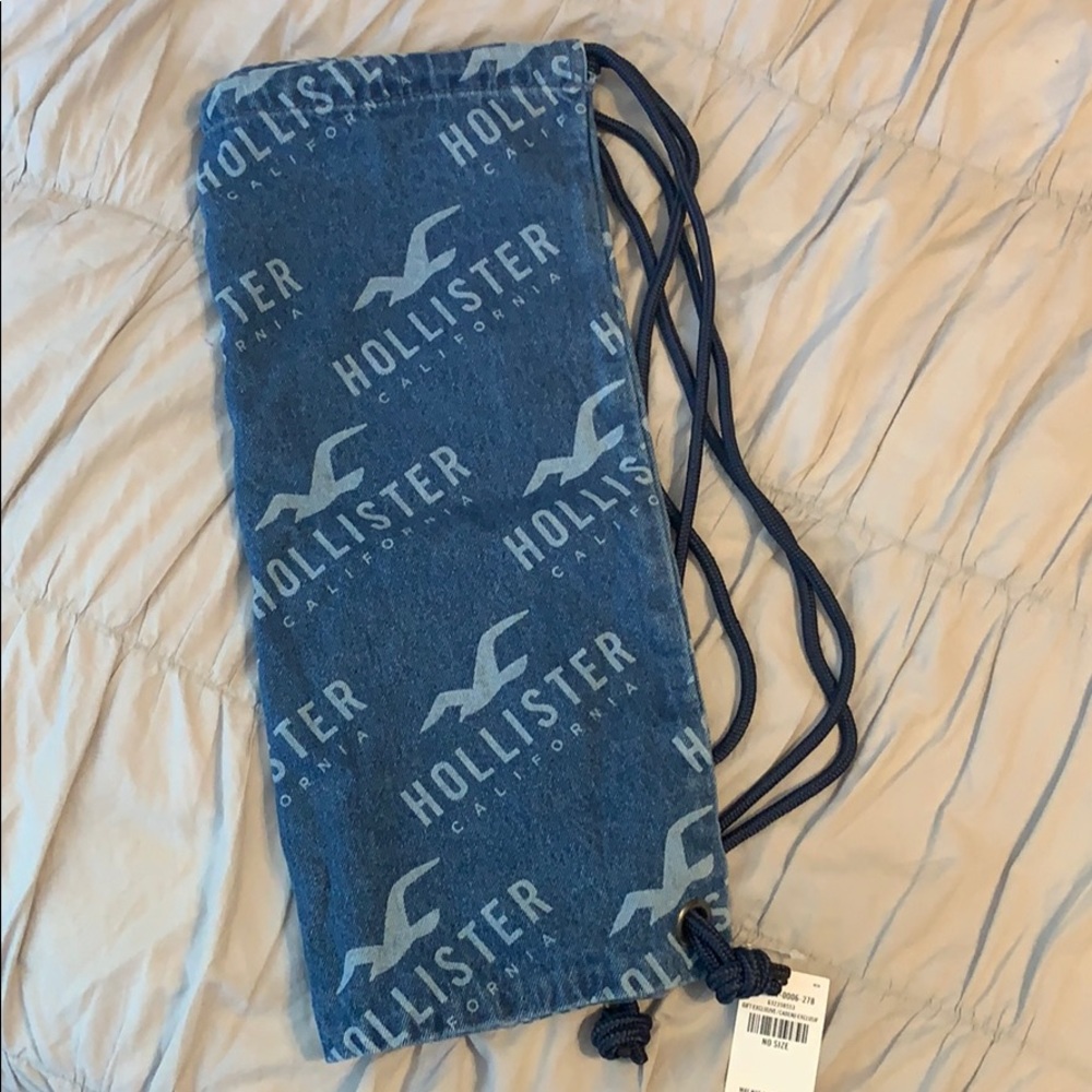 Hollister drawstring bag